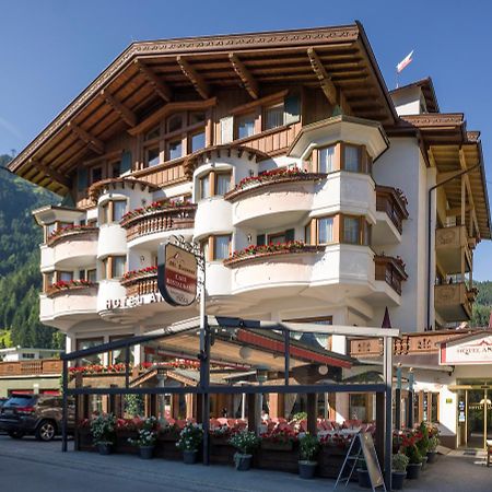 Hotel Andrea Mayrhofen Bagian luar foto